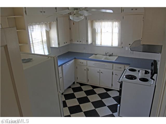 7940 Broad Street Rural Hall, NC 27045 - Photo 3 of 10 Kitchen.