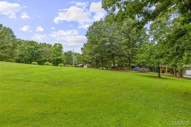 $292,000 | 7049 Carriage Hills Lane, Cedar Hill, MO 63016