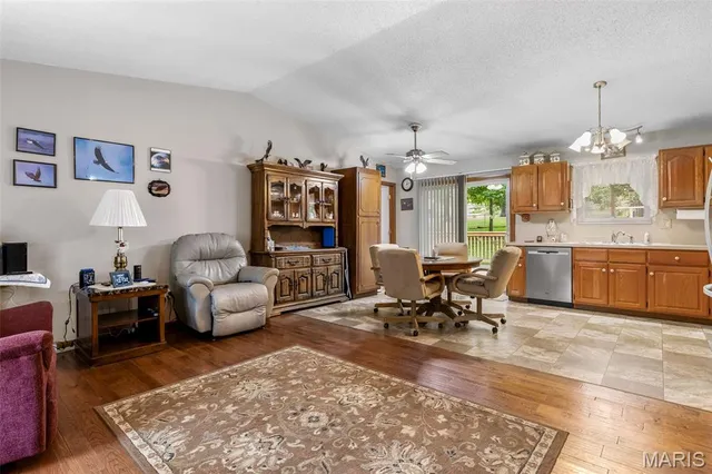 $292,000 | 7049 Carriage Hills Lane, Cedar Hill, MO 63016