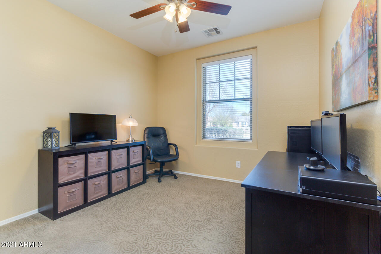 2835 East Harrison Street Gilbert, AZ 85295 - Photo 13 of 52 31-Harrison