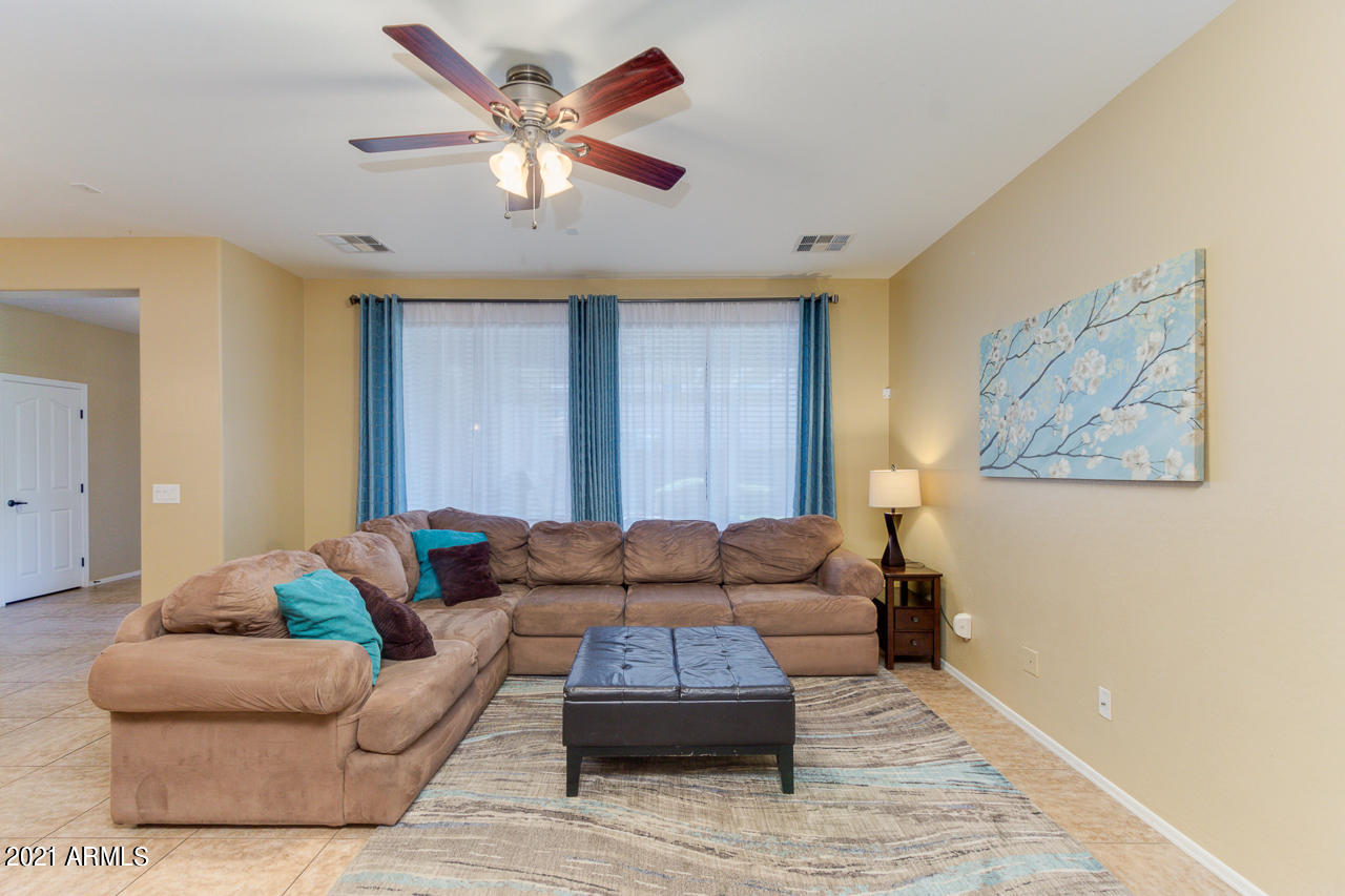 2835 East Harrison Street Gilbert, AZ 85295 - Photo 17 of 52 08-Harrison