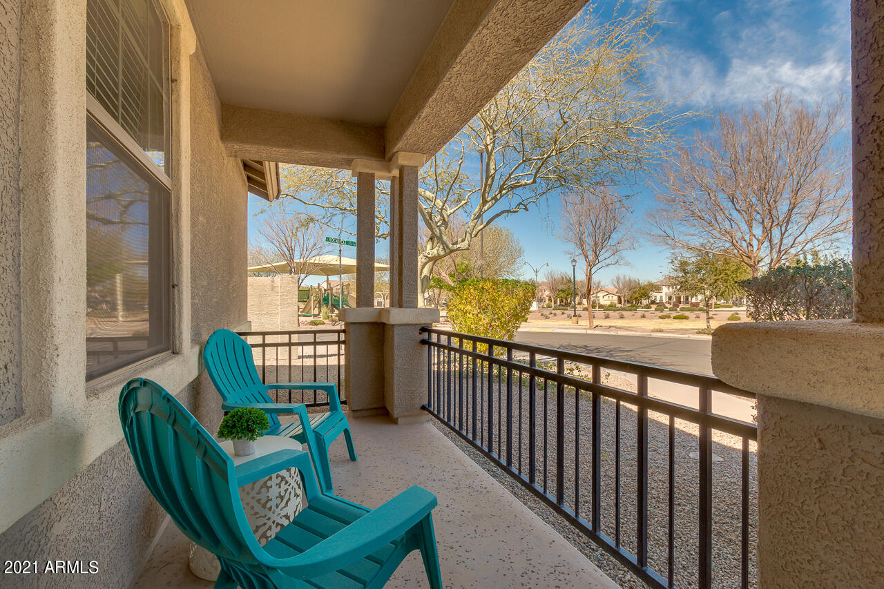 2835 East Harrison Street Gilbert, AZ 85295 - Photo 3 of 52 04-Harrison