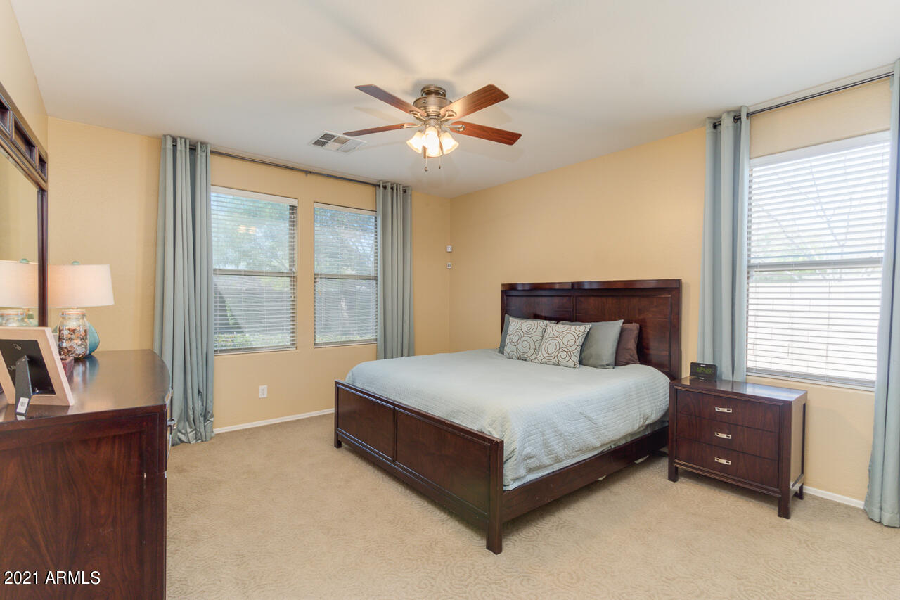 2835 East Harrison Street Gilbert, AZ 85295 - Photo 6 of 52 21-Harrison