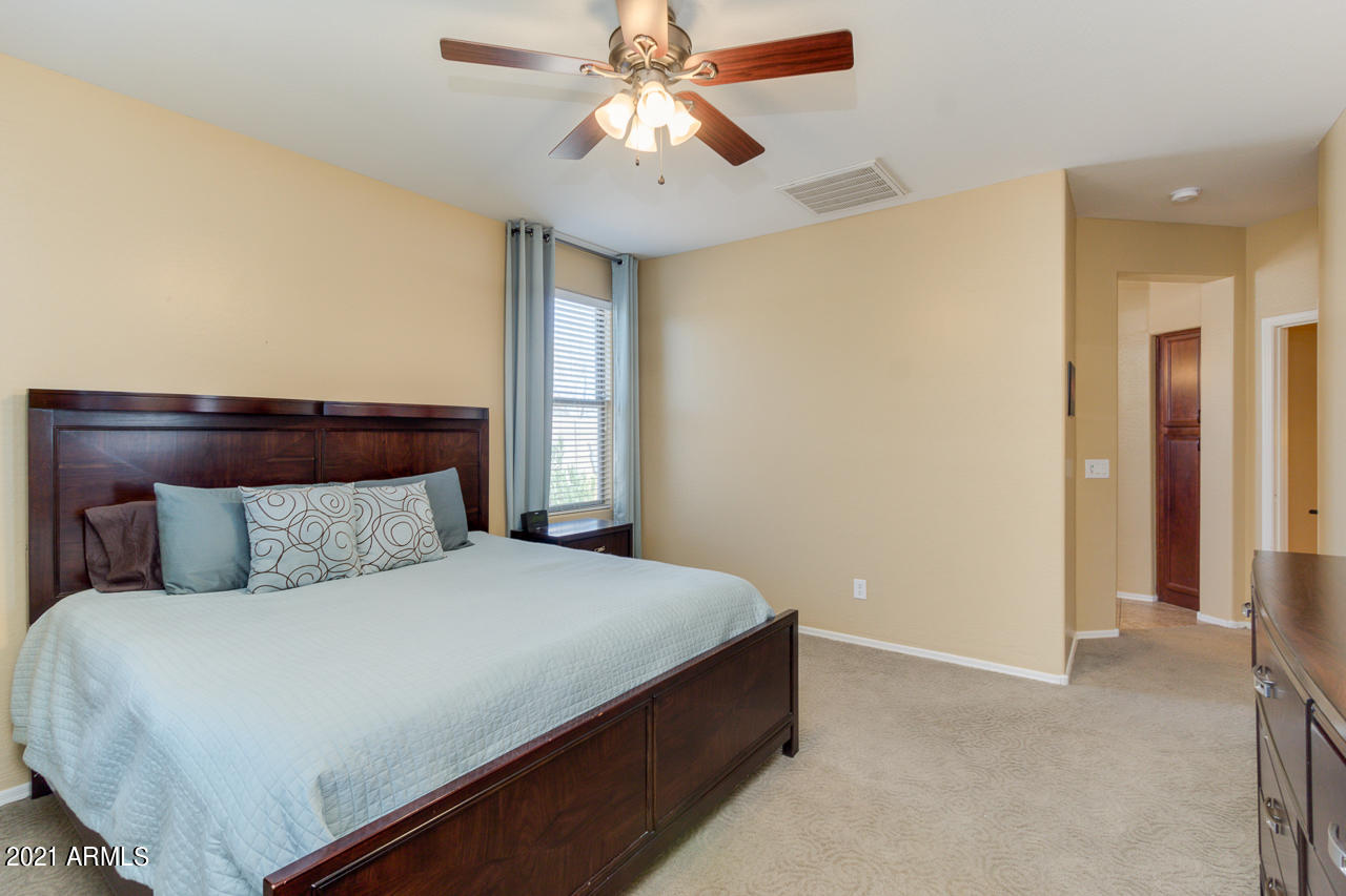 2835 East Harrison Street Gilbert, AZ 85295 - Photo 7 of 52 22-Harrison