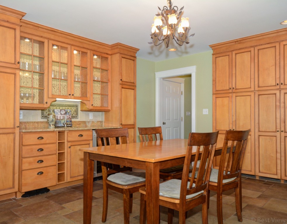 2 Sweeney Ridge Road Bedford, MA 01730 - Photo 9 of 30 Gallery Image 9