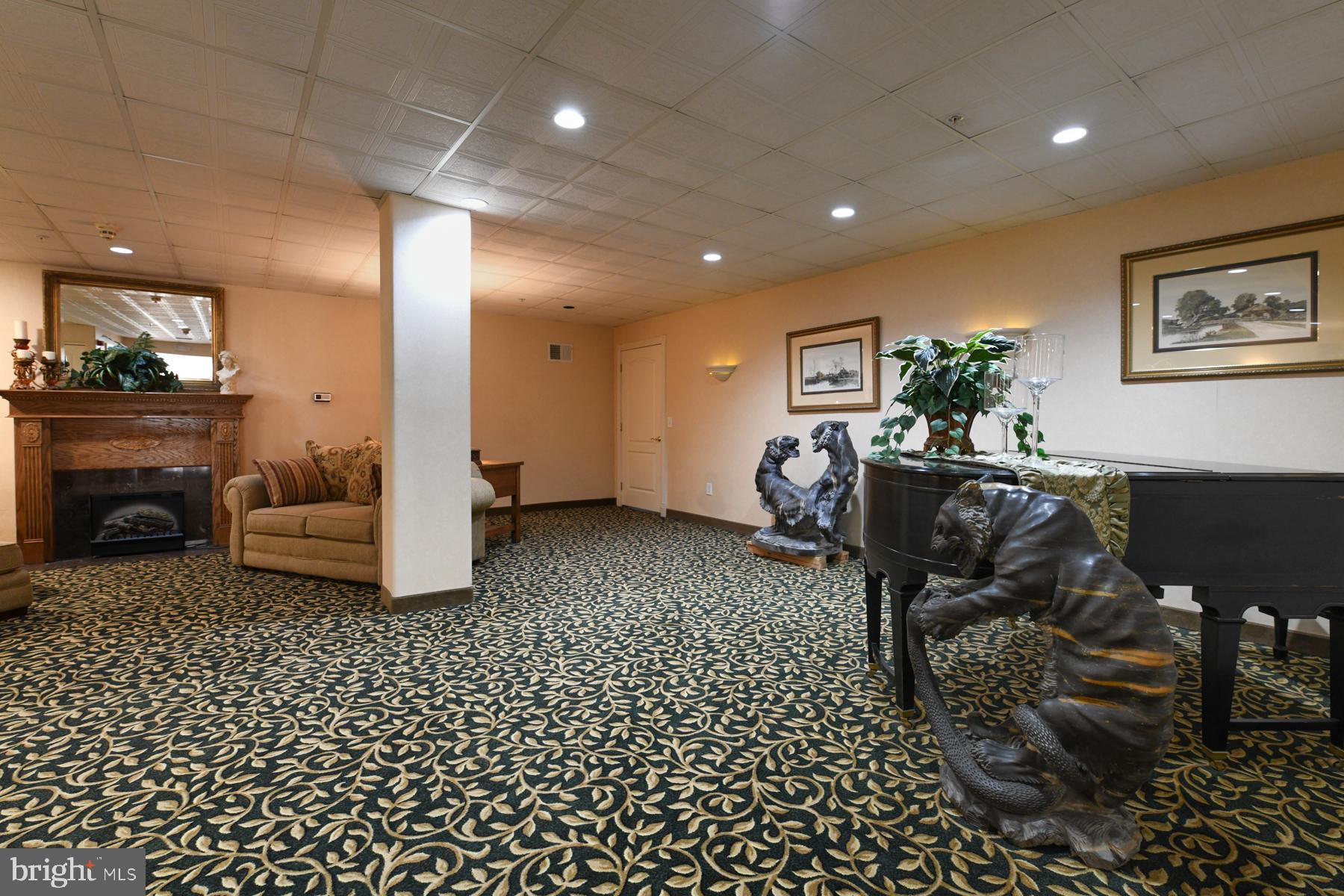 100 Aura Road, Unit 110 Clayton, NJ 08312 - Photo 6 of 34 a living room with furniture