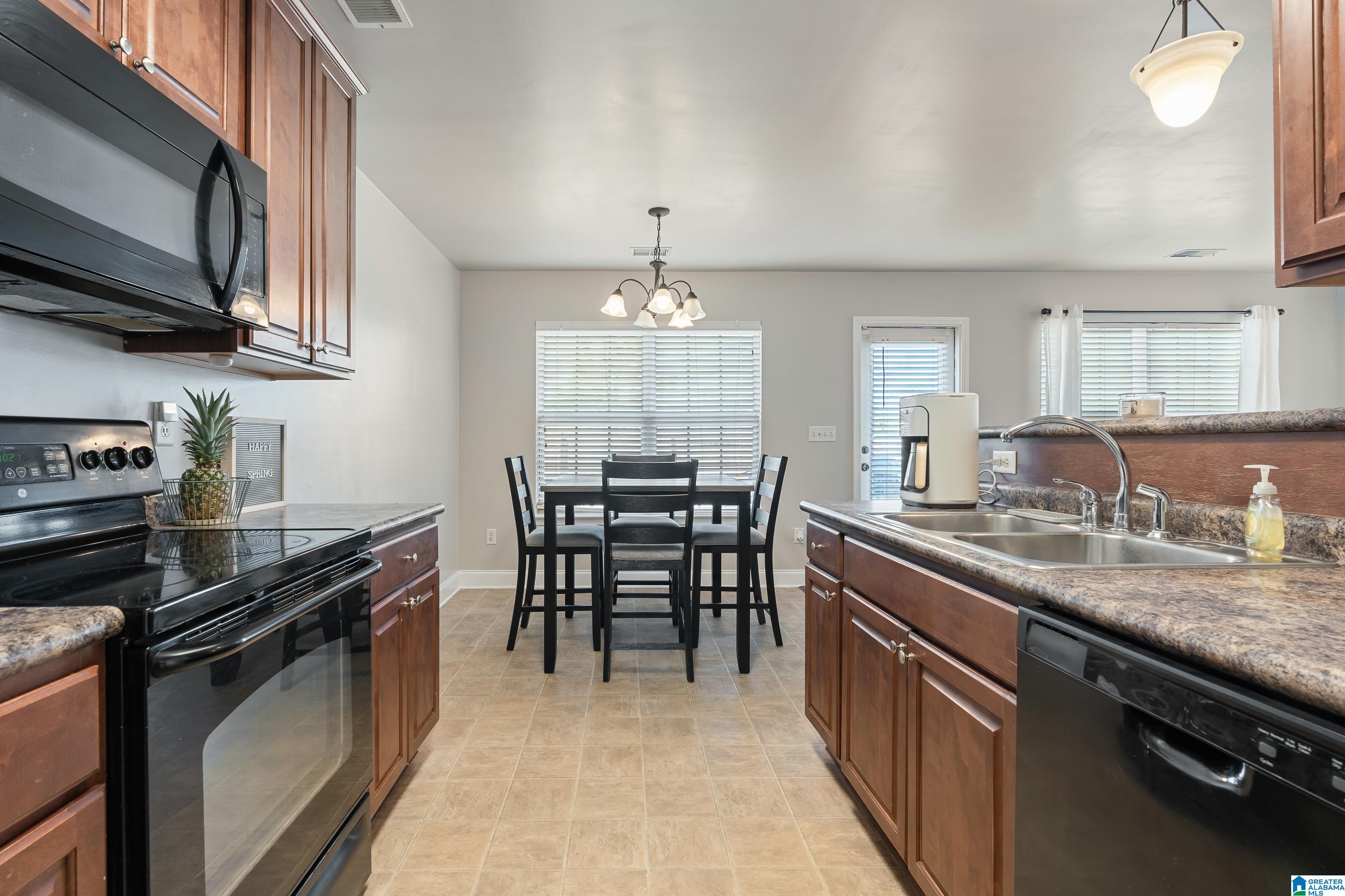 175 Hidden Trace Court Montevallo, AL 35115 - Photo 10 of 29