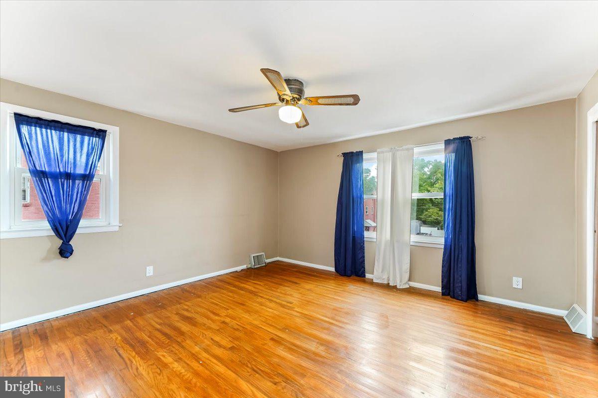 51 Hetzel Road Ridley Park, PA 19078 - Photo 12 of 27 Bedroom 1
