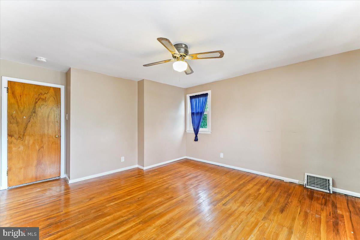 51 Hetzel Road Ridley Park, PA 19078 - Photo 14 of 27 Bedroom 1