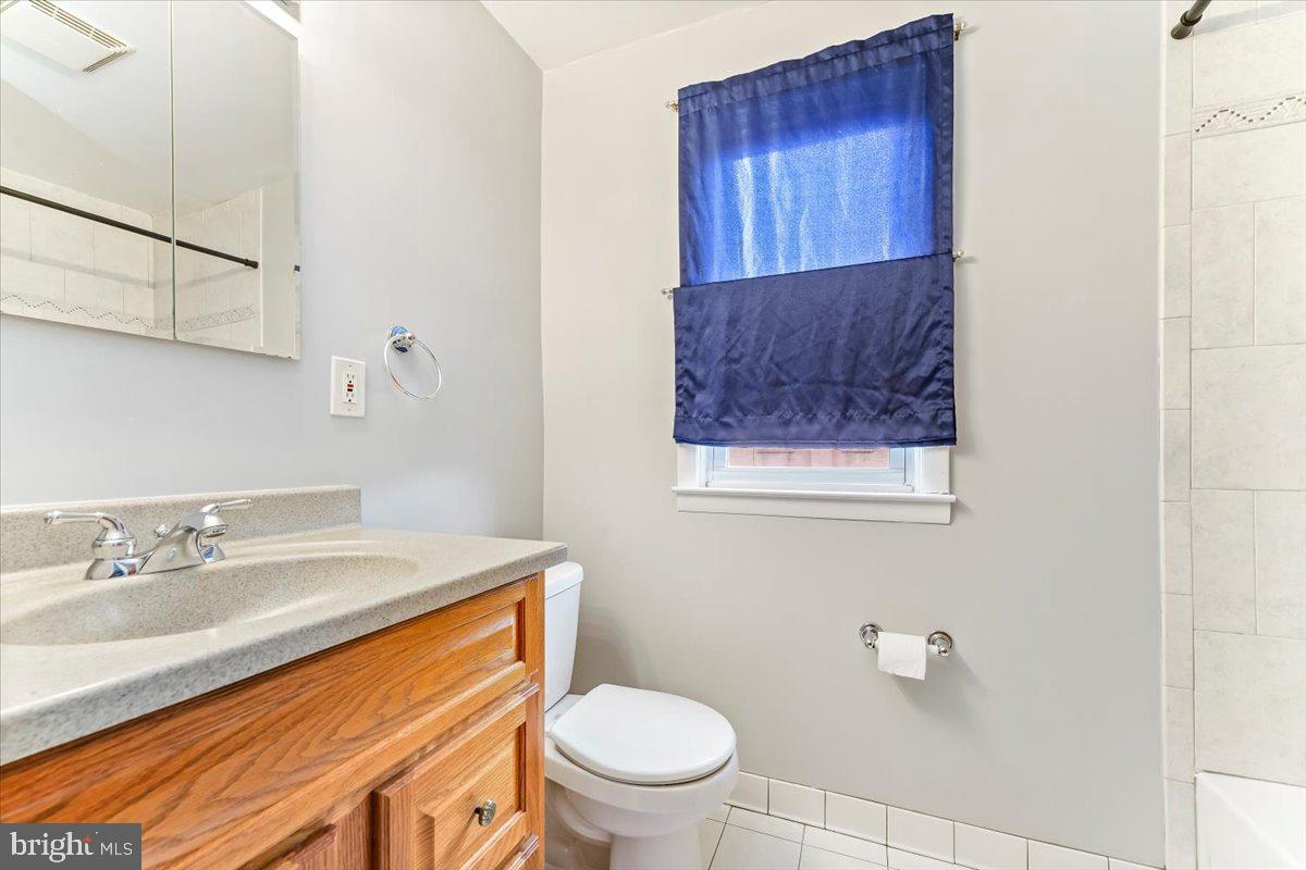 51 Hetzel Road Ridley Park, PA 19078 - Photo 19 of 27 Updated Hall Bath