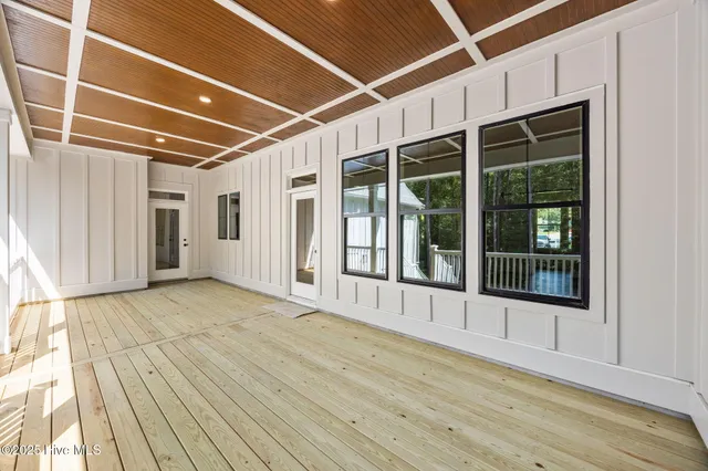 $739,900 | 203 Wild Cherry Lane, Minnesott Beach, NC 28510