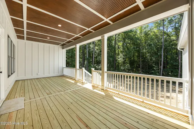 $739,900 | 203 Wild Cherry Lane, Minnesott Beach, NC 28510