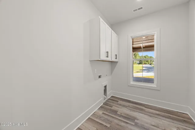 $739,900 | 203 Wild Cherry Lane, Minnesott Beach, NC 28510