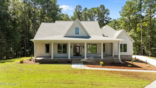 $739,900 | 203 Wild Cherry Lane, Minnesott Beach, NC 28510