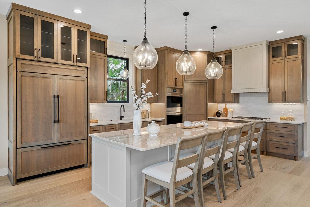 3061 Lake Shore Boulevard Minnetonka, MN 55391 - Photo 16 of 92