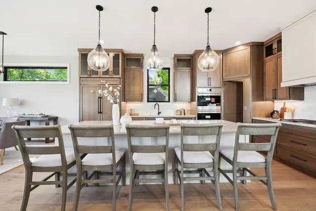 $3,495,000 | 3061 Lake Shore Boulevard, Minnetonka, MN 55391