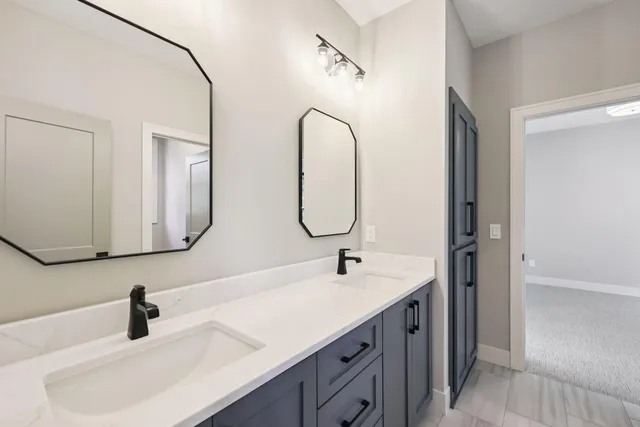 $3,495,000 | 3061 Lake Shore Boulevard, Minnetonka, MN 55391