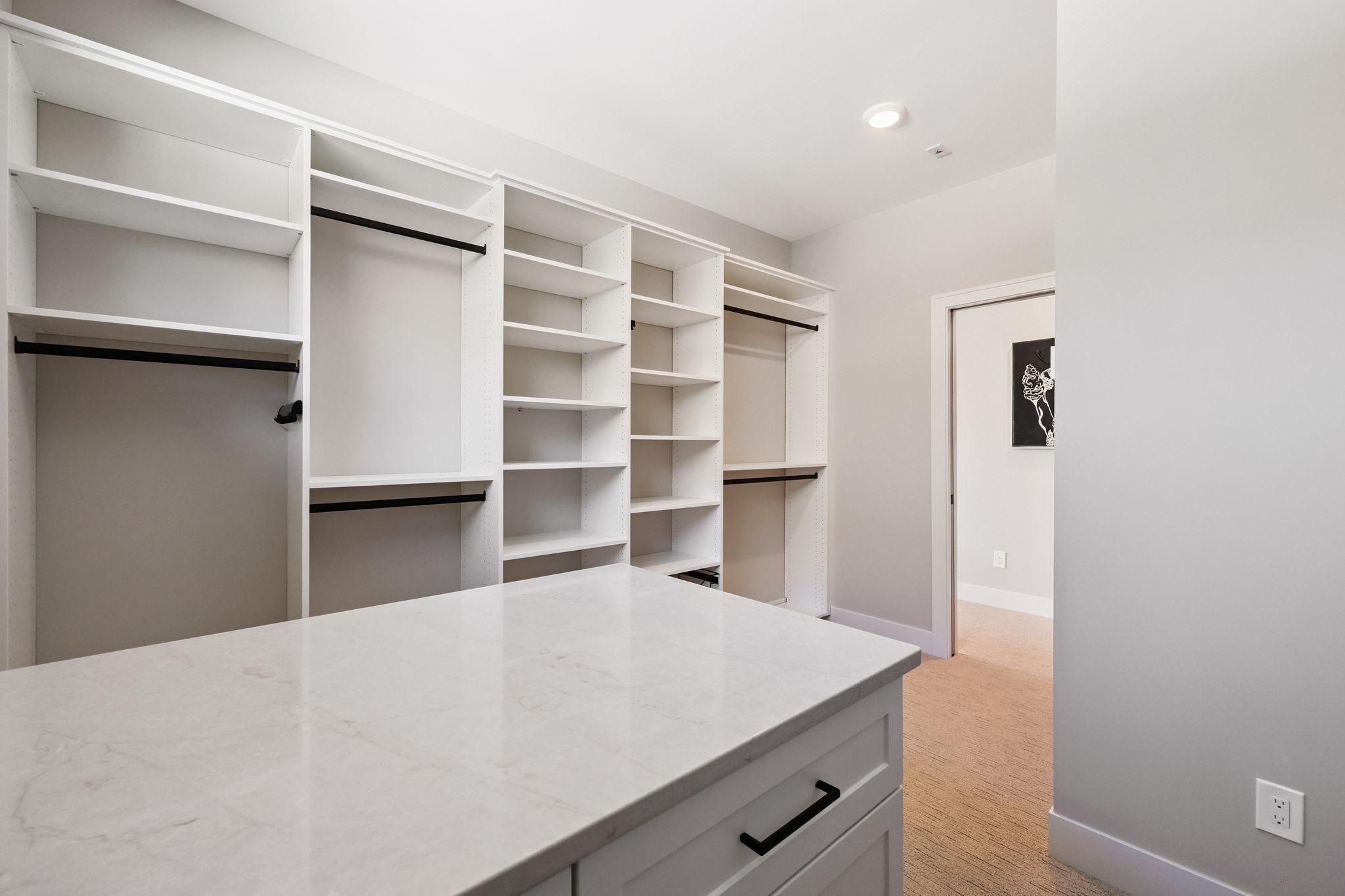 3061 Lake Shore Boulevard Minnetonka, MN 55391 - Photo 44 of 92