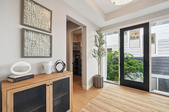 $3,495,000 | 3061 Lake Shore Boulevard, Minnetonka, MN 55391