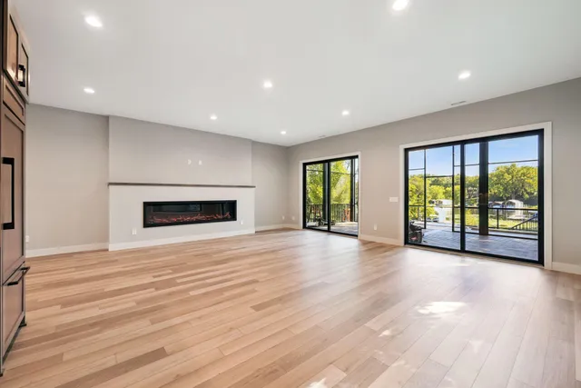 $3,495,000 | 3061 Lake Shore Boulevard, Minnetonka, MN 55391