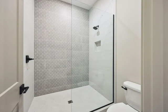 $3,495,000 | 3061 Lake Shore Boulevard, Minnetonka, MN 55391