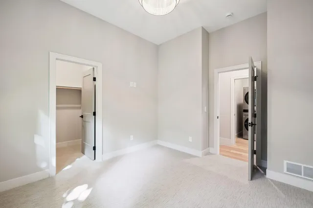 $3,495,000 | 3061 Lake Shore Boulevard, Minnetonka, MN 55391