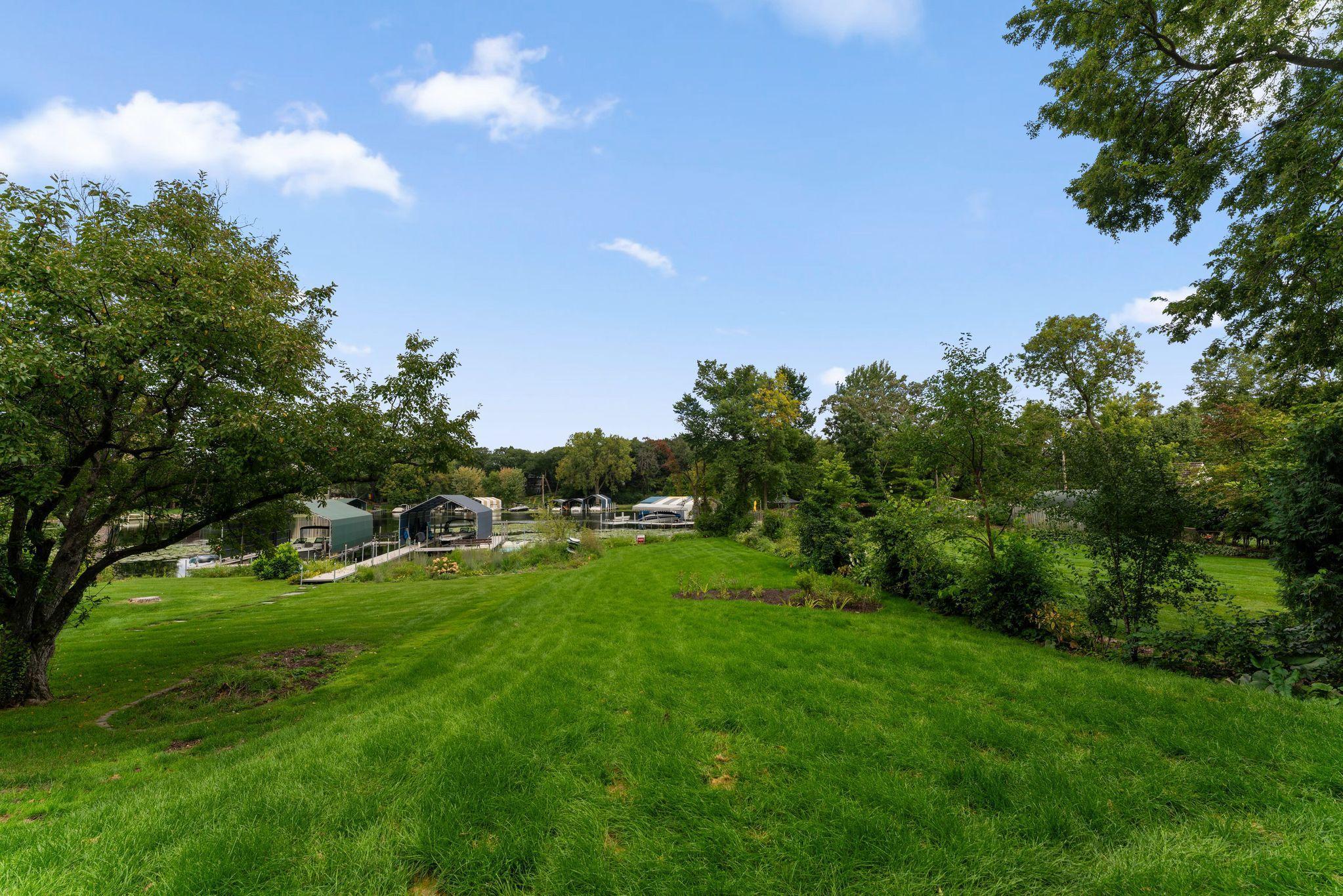 3061 Lake Shore Boulevard Minnetonka, MN 55391 - Photo 72 of 92