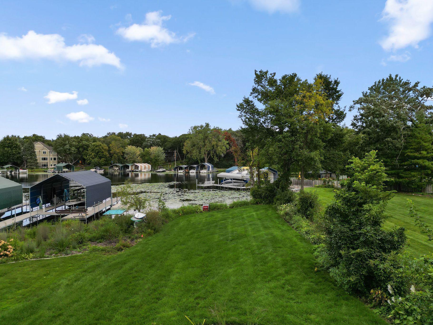 3061 Lake Shore Boulevard Minnetonka, MN 55391 - Photo 73 of 92