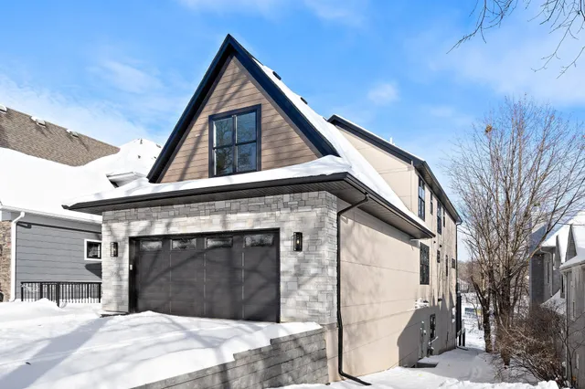 $3,495,000 | 3061 Lake Shore Boulevard, Minnetonka, MN 55391