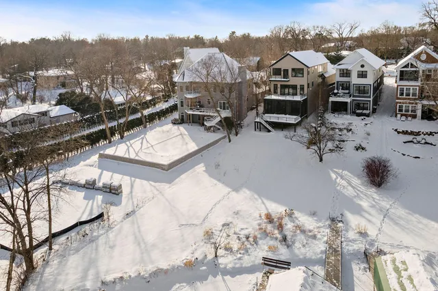 $3,495,000 | 3061 Lake Shore Boulevard, Minnetonka, MN 55391