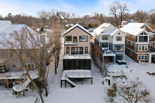$3,495,000 | 3061 Lake Shore Boulevard, Minnetonka, MN 55391