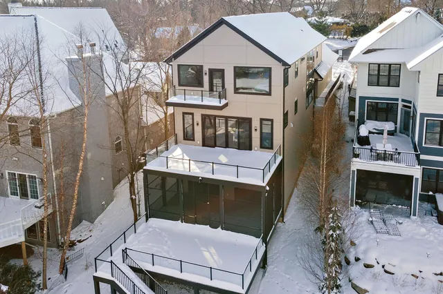 $3,495,000 | 3061 Lake Shore Boulevard, Minnetonka, MN 55391