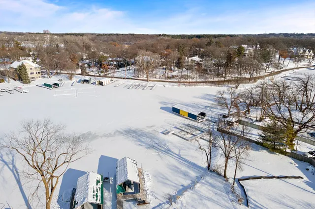 $3,495,000 | 3061 Lake Shore Boulevard, Minnetonka, MN 55391