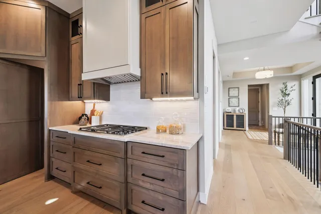 $3,495,000 | 3061 Lake Shore Boulevard, Minnetonka, MN 55391