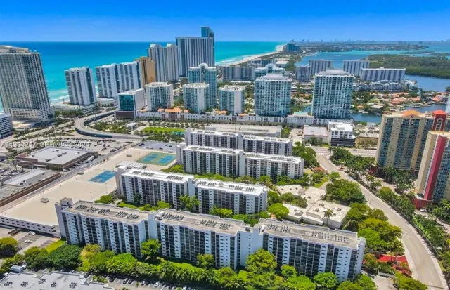 $2,500 | 17011 North Bay Road, Unit 906, Sunny Isles Beach, FL 33160