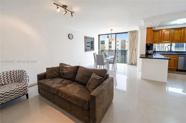 $2,500 | 17011 North Bay Road, Unit 906, Sunny Isles Beach, FL 33160