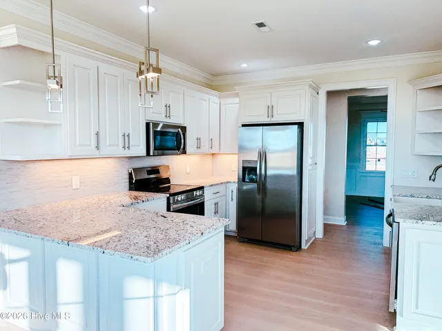 $600,000 | 344 Stephanye Lane, Greenville, NC 27834