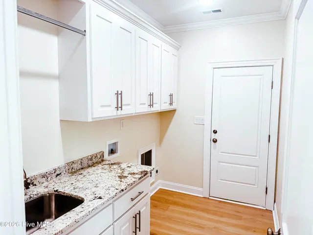 $600,000 | 344 Stephanye Lane, Greenville, NC 27834