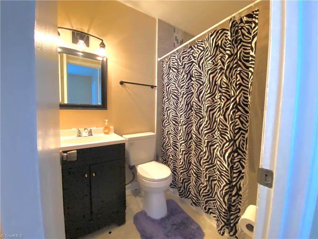 5715 Bramblegate Road, Unit F Greensboro, NC 27409 - Photo 10 of 14