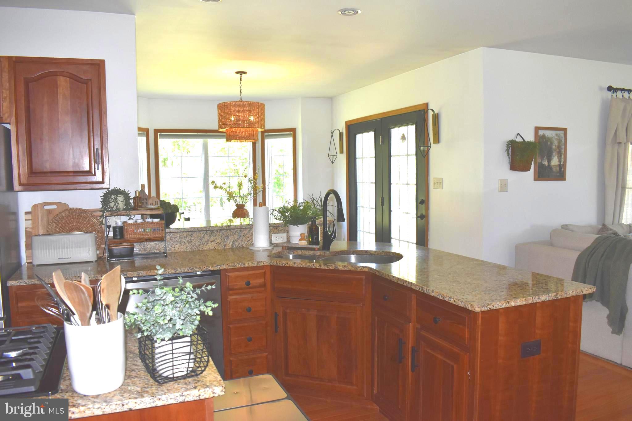 16621 Lappans Road Williamsport, MD 21795 - Photo 24 of 84 Spacious kitchen
