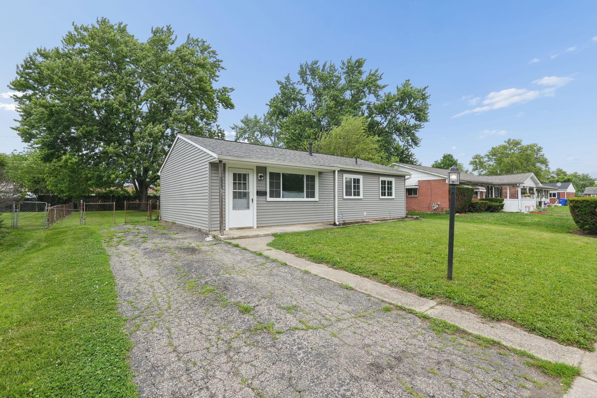 3507 Wyncote Road Columbus, OH 43232 - Photo 2 of 25