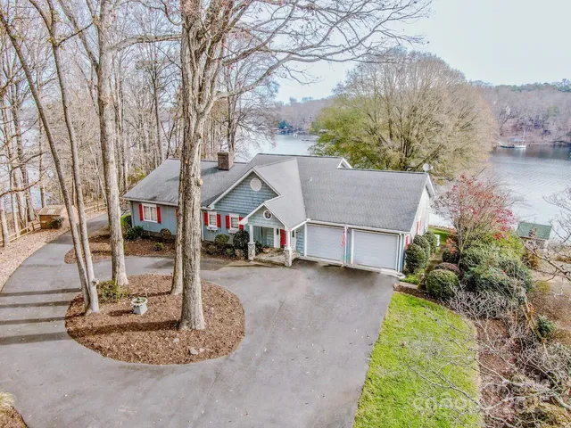 $1,485,000 | 214 Lakeview Shores Loop, Mooresville, NC 28117