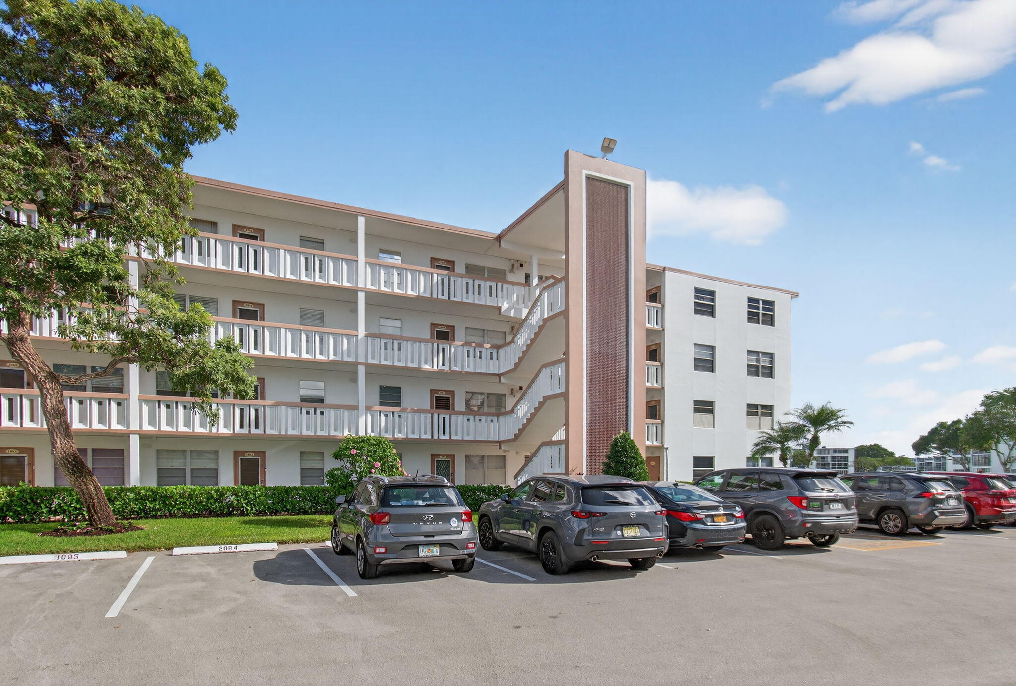 4082 Wolverton East Boca Raton, FL 33434 - Photo 52 of 93 3-web-or-mls-DSC_9369