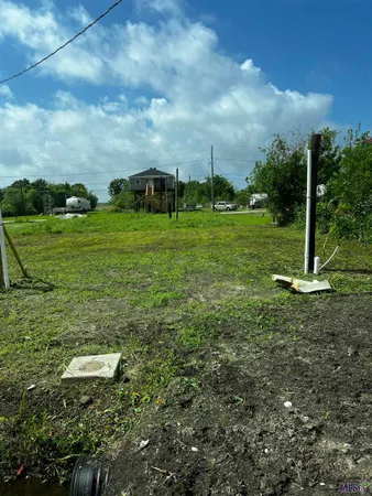 $25,000 | 621 Clinton Street, Chauvin, LA 70344