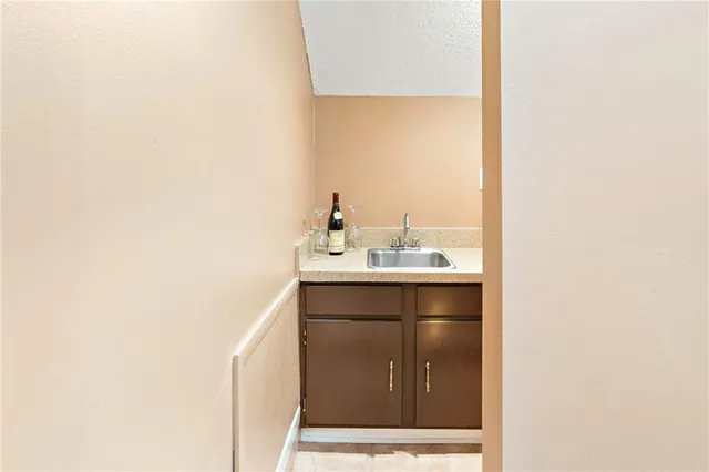 $160,000 | 7 Brandon Hall Drive, Unit C, Destrehan, LA 70047