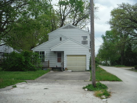 405 South 4th Street Fairbury, IL 61739 - Photo 1 of 16