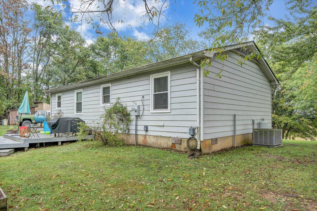 1251 Little Timber Ridge Buchanan, VA 24066 - Photo 24 of 33 23-MIB08696