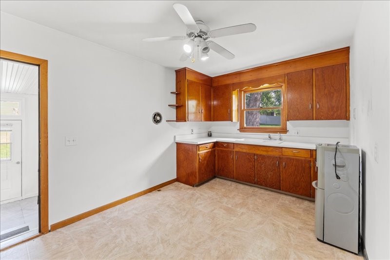 606 Reynolds Road Johnson City, NY 13790 - Photo 8 of 38