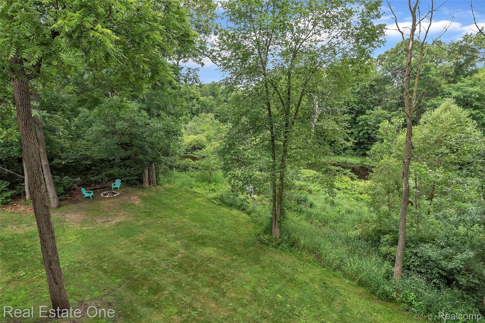 3112 Hunters Way Pinckney, MI 48169 - Photo 54 of 56 56-3112 Hunders Way-WindowStill-Rea.jpg