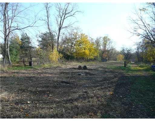 57424 Pear Road South Bend, IN 46619 - Photo 4 of 9 Gallery Image 4